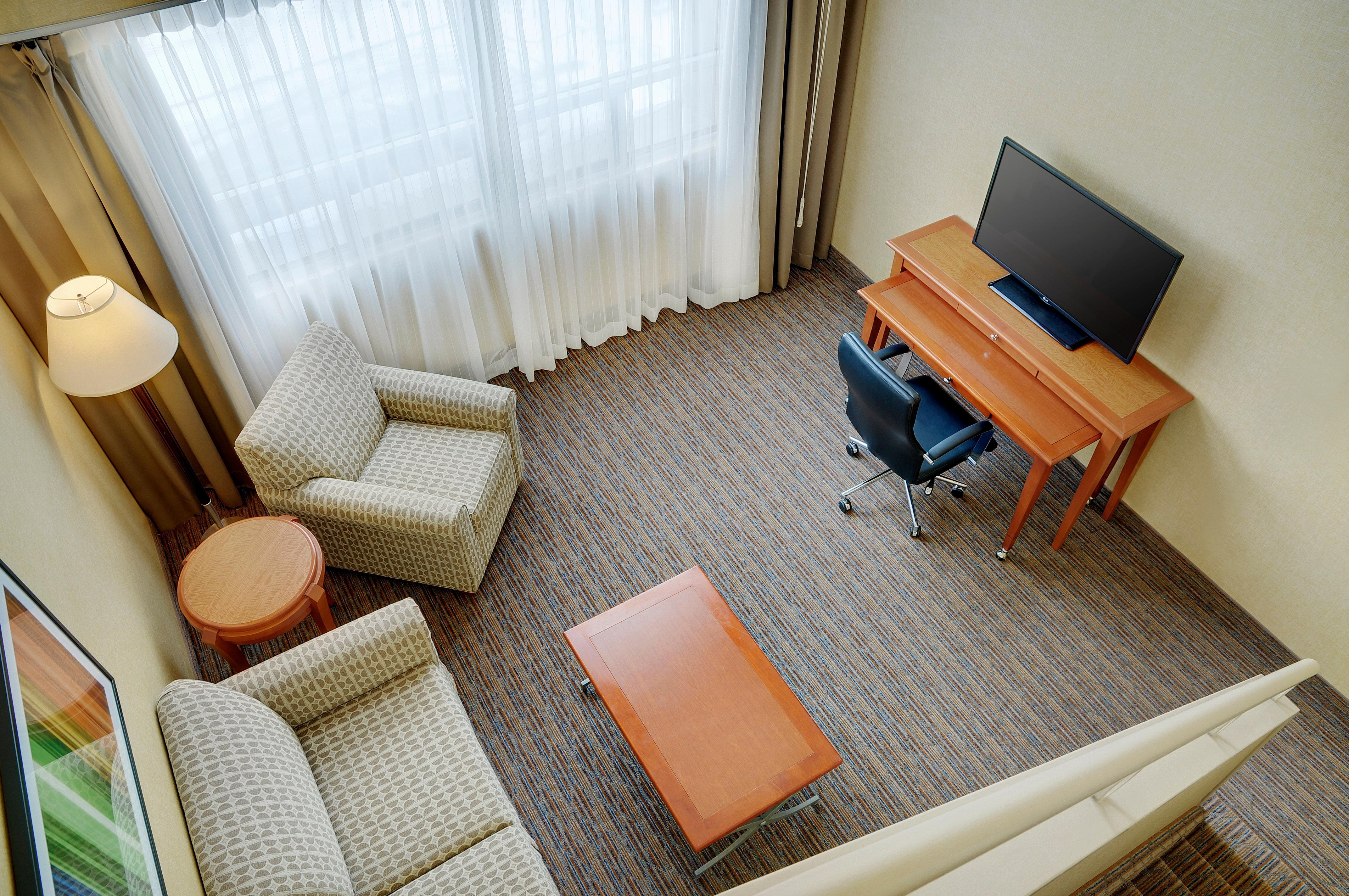 Holiday Inn Hotel & Suites London By Ihg Екстериор снимка
