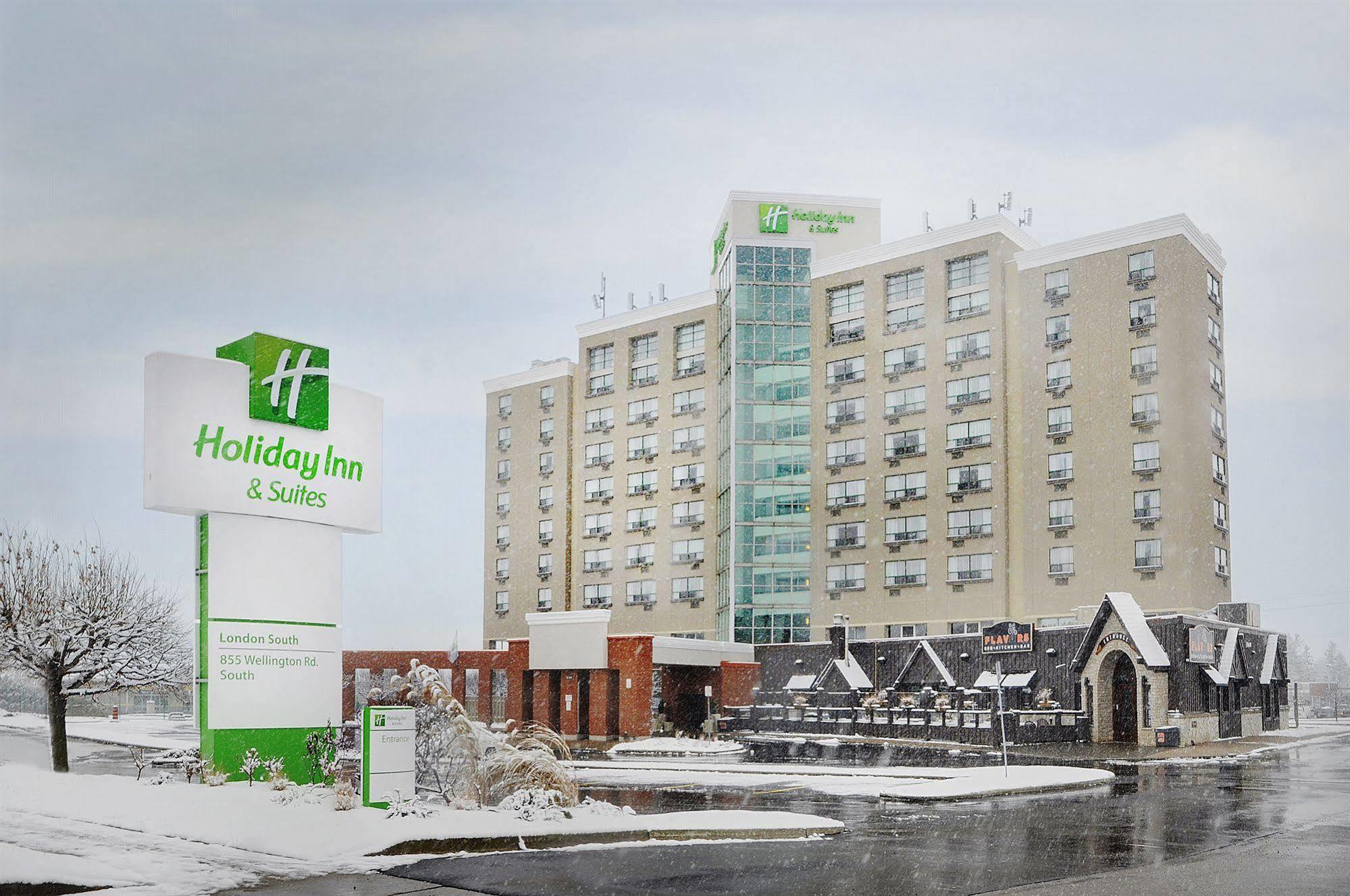 Holiday Inn Hotel & Suites London By Ihg Екстериор снимка